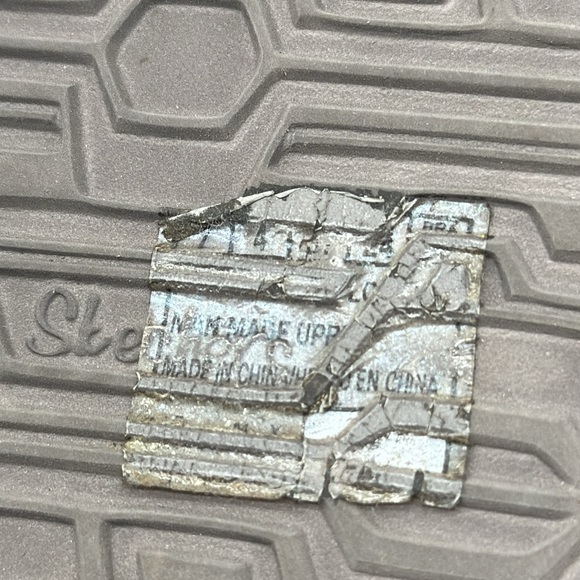 Skechers Tan Sandals with Silver Accents - Picture 8 of 8